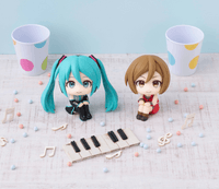 Lookup Hatsune Miku & MEIKO【with gift】 1