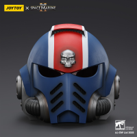 Ultramarines Lieutenant Titus' MKX Helmet 9