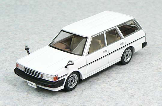 DIECAST MODEL CAR:  YX76V MARK VAN GL MID Ver.(SUPER WHITE)