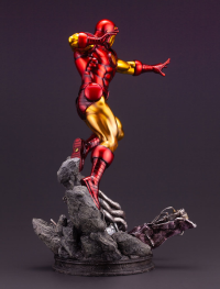 IRON MAN AVENGERS FINE ART STATUE 14