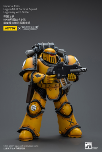 Imperial Fists   Legion MkIII Tactical Squad  Legionary with Bolter 7