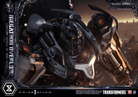 Museum Masterline Transformers Generations I Megatron Overlord (Design by Josh Nizzi) Bonus Version 28