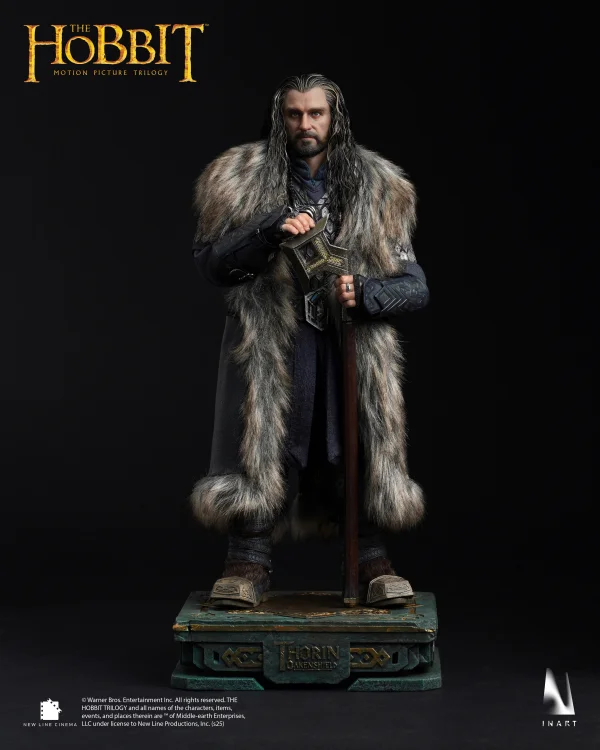 Queen Studios The Hobbit: An Unexpected Journey - Thorin Oakenshield 1/6 Collectible Figure - The Hobbit