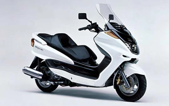 Aoshima NAKED BIKE: 1/12 YAMAHA MAJESTY(WHITE) - Scale Kits