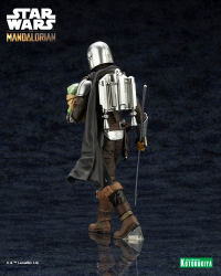 ARTFX+ MANDALORIAN & GROGU with Beskar Staff 11