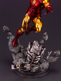 IRON MAN AVENGERS FINE ART STATUE 7