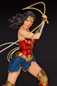 KOTOBUKIYA WONDER WOMAN 1984 MOVIE WONDER WOMAN ARTFX STATUE - DC Comics - photo 14