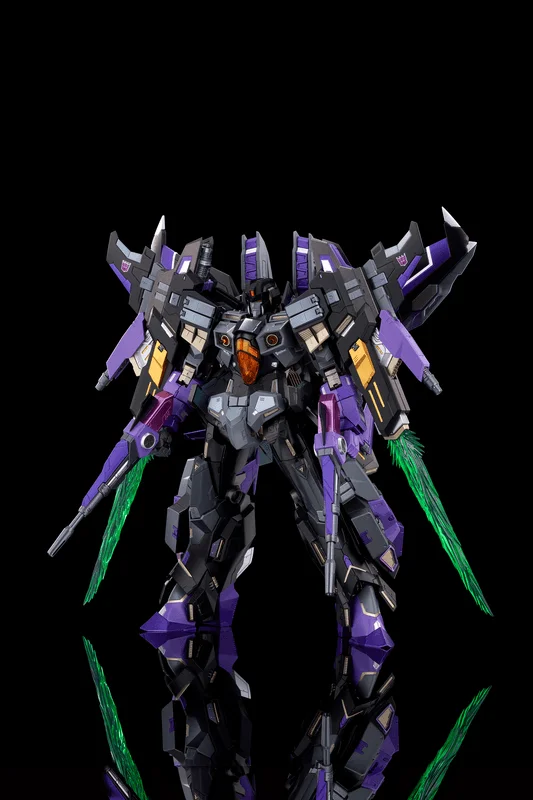 FLAME TOYS [Kuro Kara Kuri] Skywarp - Transformers