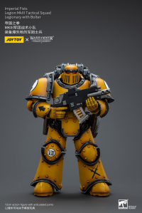 Imperial Fists   Legion MkIII Tactical Squad  Legionary with Bolter 1