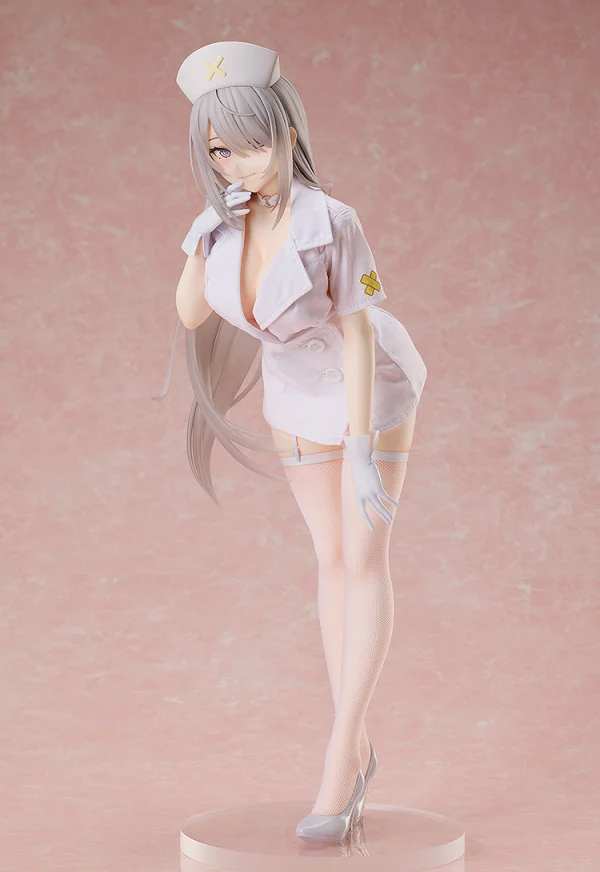 FREEing Mia - Scale Figures