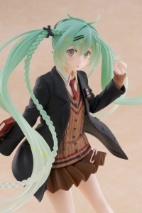 Hatsune Miku Figure - Fashion (Preppy Ver.) 4