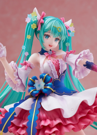 Creators Collection Figure Hatsune Miku: Rosuuri Ver. 6
