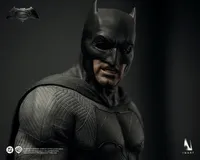 Queen Studios INART – Batman v Superman: Dawn of Justice - Batman 1/6 Collectible Figure - DC Comics - photo 3