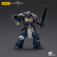 Ultramarines Lieutenant Titus-Collectors Edition 16