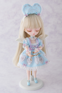 Harmonia bloom Seasonal Doll petale 5