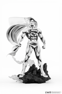 SDCC 2024 DC HEROES : Superman B&W PX PVC 1/8 Statue 1
