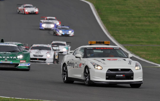 THE BEST CAR GT: 1/24 R35 GT-R SUPER GT SAFETY CAR