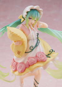 Hatsune Miku Wonderland Figure - Sleeping Beauty 3