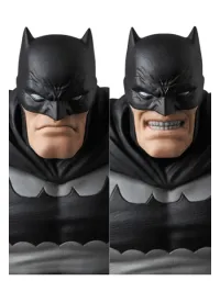 MEDICOM TOY MAFEX BATMAN (The Dark Knight Returns) - DC Comics - photo 4