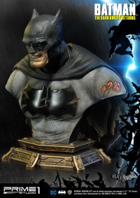 Premium Bust Batman: Arkham City Batman 13