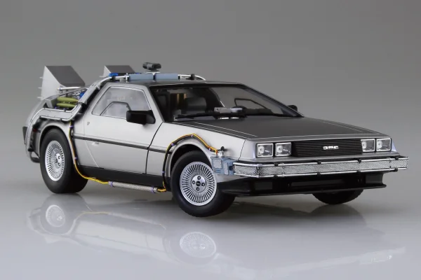 Aoshima 1/24 Time Machine from BACK TO THE FUTURE PartⅠ - Back to the Future