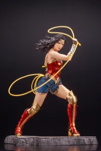 KOTOBUKIYA WONDER WOMAN 1984 MOVIE WONDER WOMAN ARTFX STATUE - DC Comics - photo 1