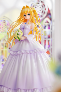 Golden Darkness Wedding Dress ver. 5
