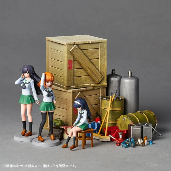 KAIYODO ARTPLA Girls & Panzer Final Chapter Garage Set [B] - GIRLS und PANZER