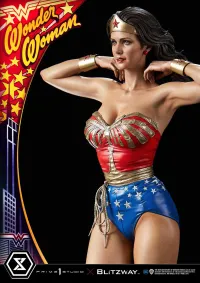Prime 1 Studio Museum Masterline Wonder Woman 1975 (TV Series) Wonder Woman Bonus Version - DC Comics - photo 15