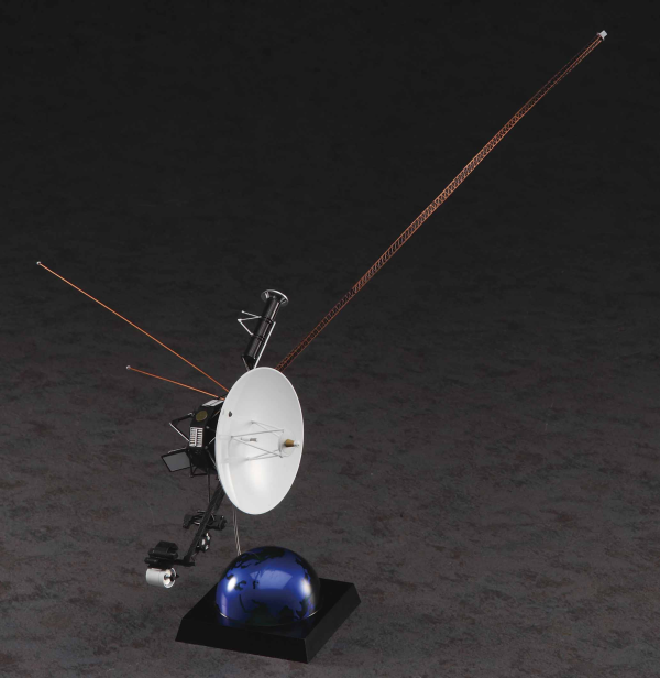 1/48 Unmanned Space Probe VOYAGER w/Mission Emblem Patch
