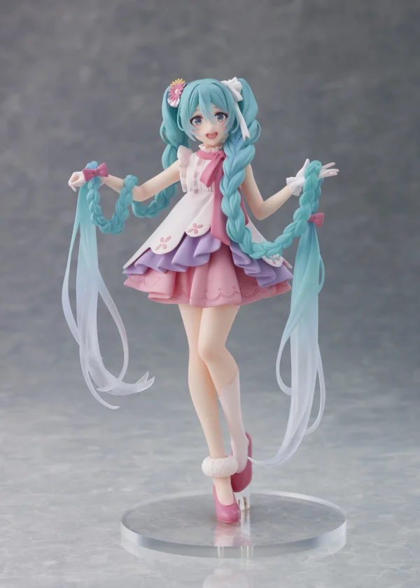 TAITO Hatsune Miku Wonderland Figure - Rapunzel - Hatsune Miku