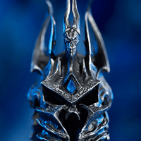 World of Warcraft® Helm of Domination Collector’s Edition Replica 3