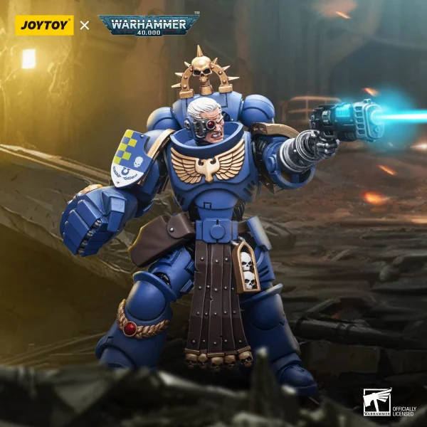 JOYTOY Ultramarines Lieutenant with Power Fist - Warhammer 40K