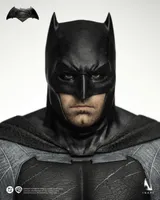 Queen Studios INART – Batman v Superman: Dawn of Justice - Batman 1/6 Collectible Figure - DC Comics - photo 16