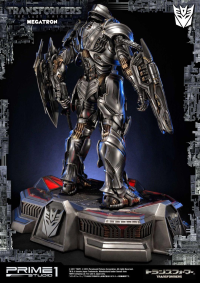 Museum Masterline Transformers: The Last Knight (Film) Megatron 15