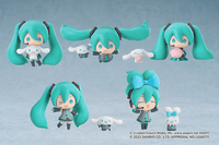 Collectible Figure Hatsune Miku x Cinnamoroll 7