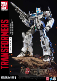 Premium Masterline Transformers: Generation 1 Ultra Magnus 21