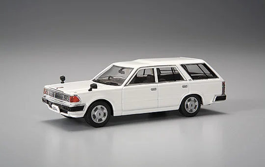 Aoshima DIECAST MODEL CAR: 1/43 Y30 CEDRIC VAN LATE Ver. DELUXE ['91] (PURE WHITE) - Art & Display