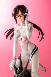 Mari Makinami Illustrious White Plugsuit ver. 8