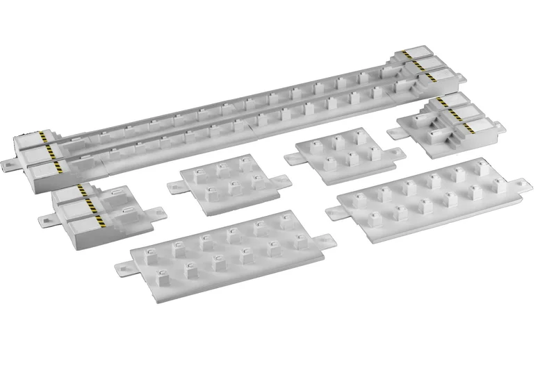PLUM PMOA Pit track(warning color)B［zebra］ - Scale Kits