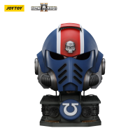 Ultramarines Lieutenant Titus' MKX Helmet & Display Stand 26