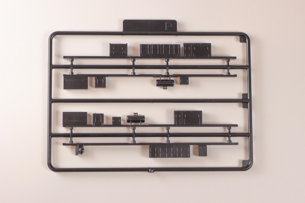 Underfloor equipment [new type train_for leading train] for each 1 train