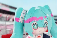 GOOD SMILE COMPANY Hatsune Miku: Racing Ver. 2025 HUGGY DOLL - Hatsune Miku - photo 6