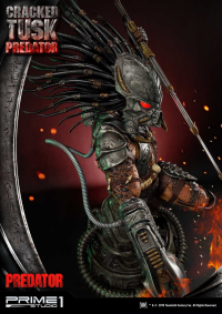Premium Masterline Predator (Comics) Cracked Tusk Predator 3