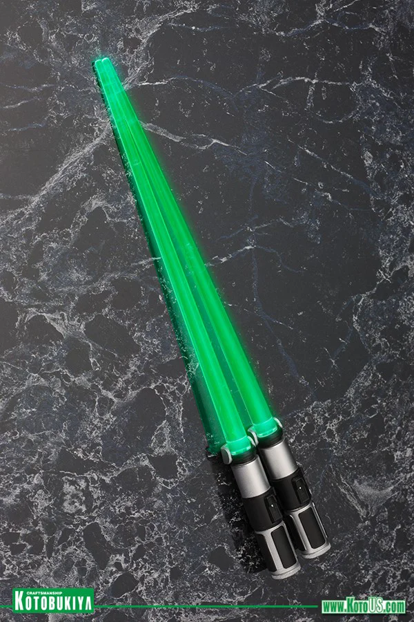 KOTOBUKIYA STAR WARS YODA LIGHT UP LIGHTSABER CHOPSTICKS - Star Wars