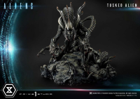 Premium Masterline Aliens (Comics) Tusked Alien Bonus Version 35