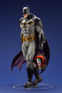 BATMAN: LAST KNIGHT ON EARTH BATMAN ARTFX STATUE 14
