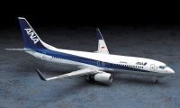 [37] 1:200 ANA B737-800 TRITON BLUE 2