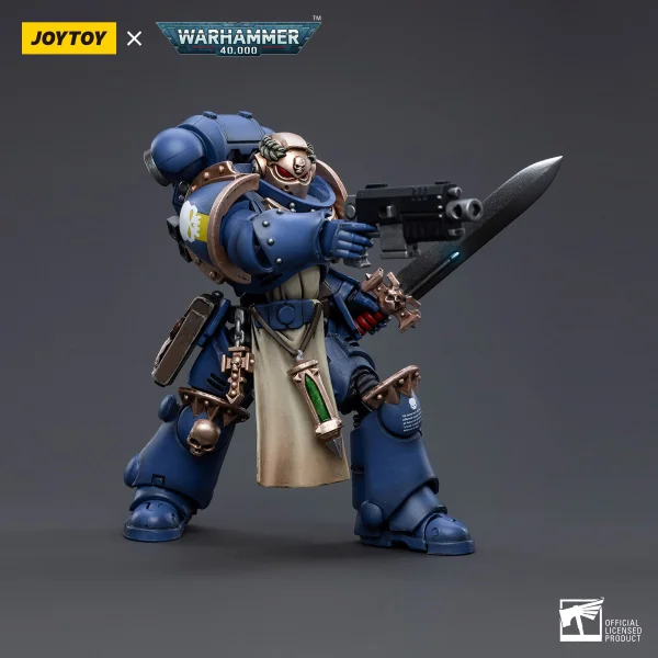 JOYTOY Ultramarines Primaris Company Champion - Warhammer 40K