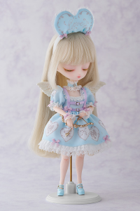 Harmonia bloom Seasonal Doll petale 3